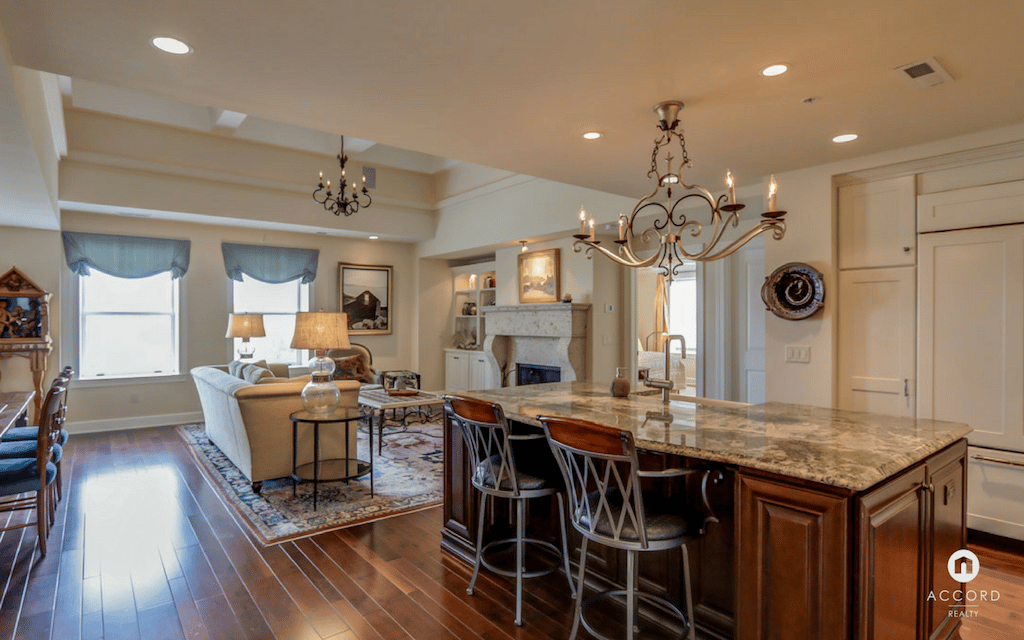 Exclusive Offering: Loraine Penthouse #1007