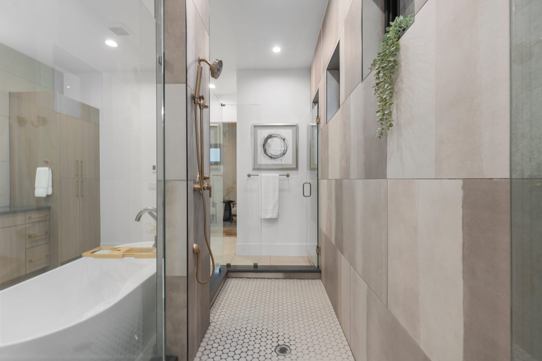 8103 Raphael Lane