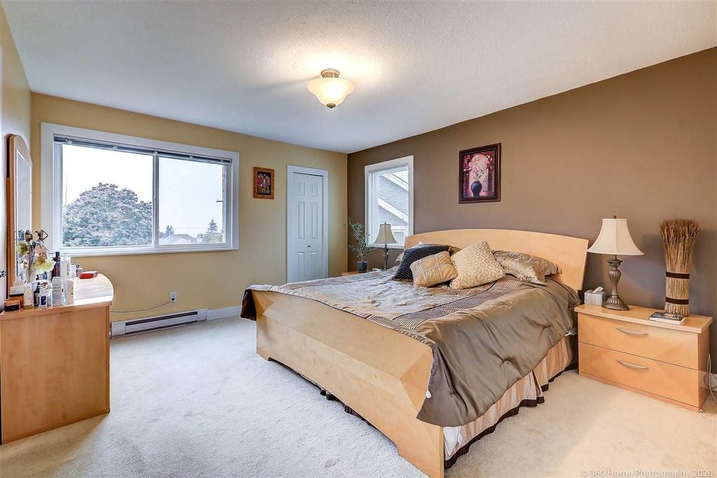 230 W 16th St, #4