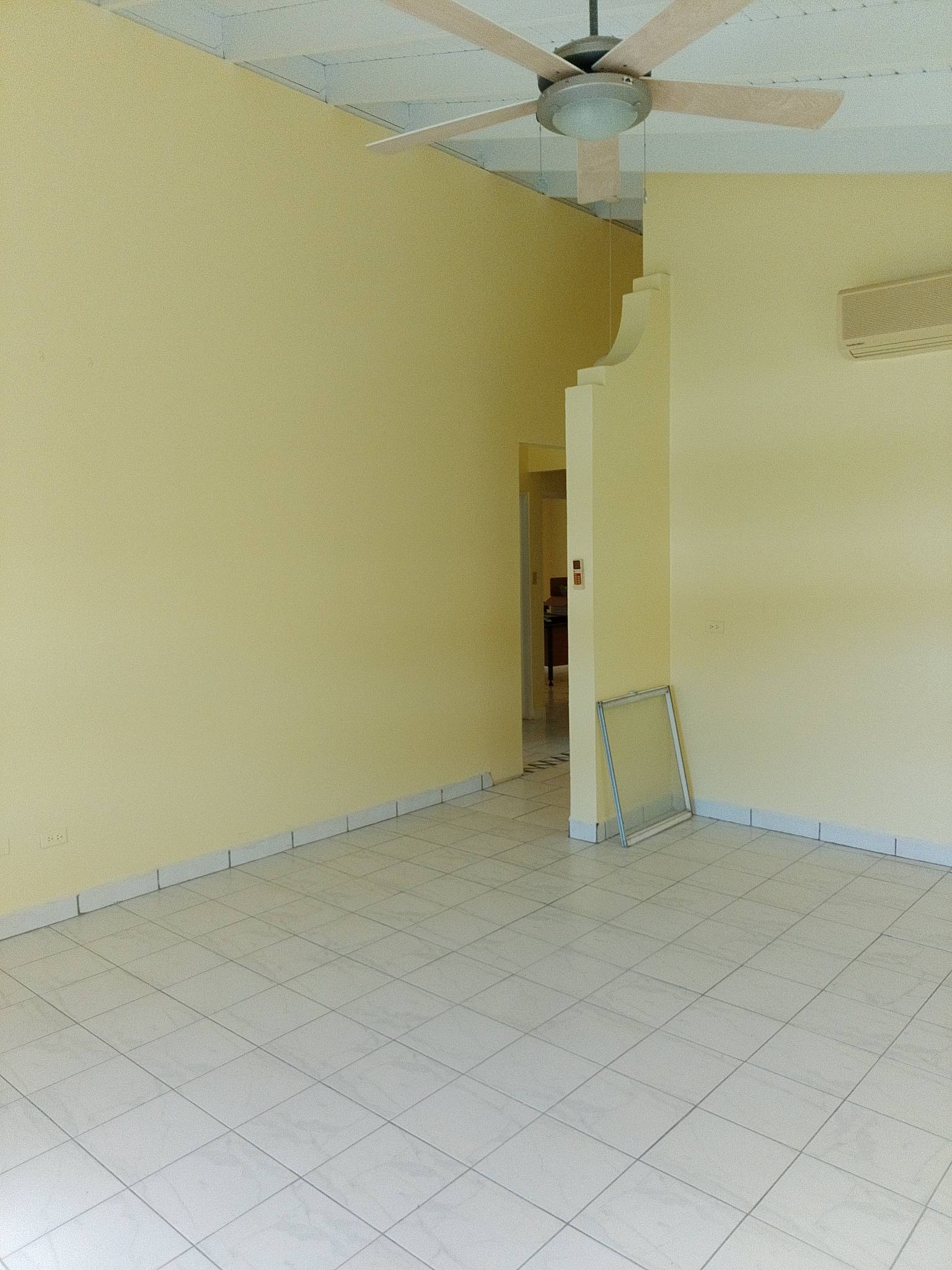 1124 Mainstreet Commercial Space 