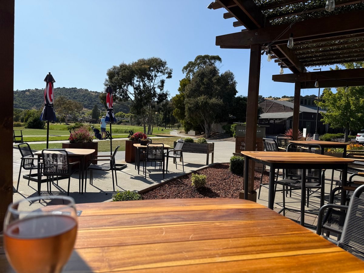 15 Sulgrave Lane, San Rafael