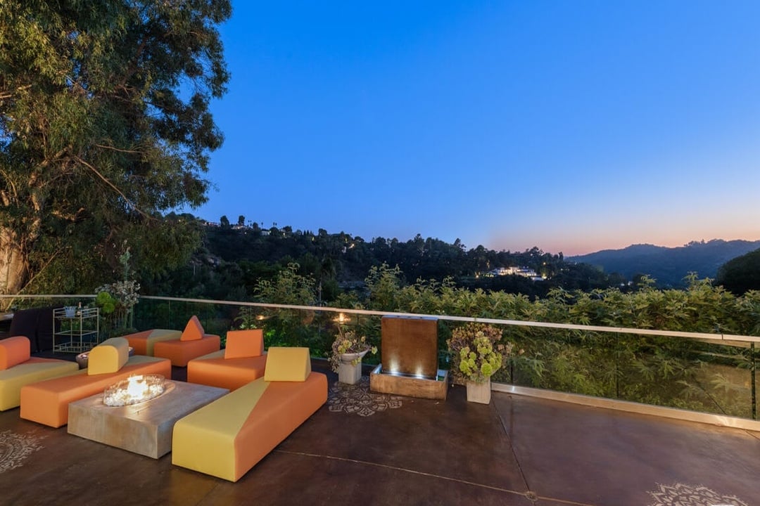 View Opulent
