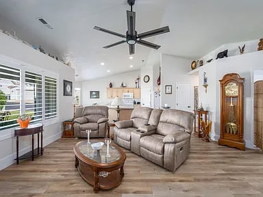 210 N Mall Dr Apt 138
