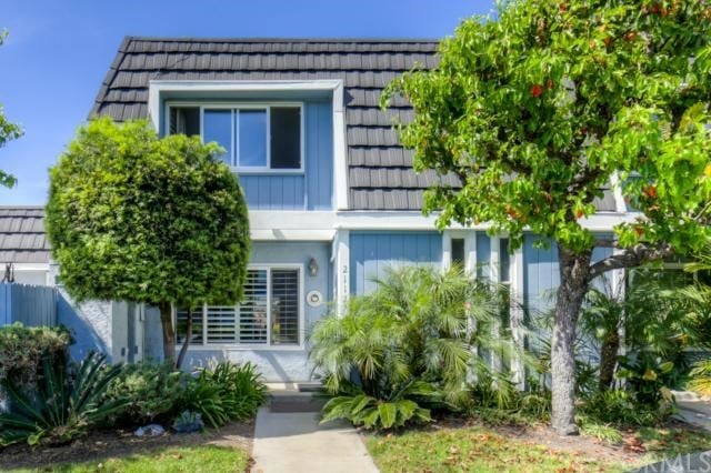 21127 Sailors Bay Ln