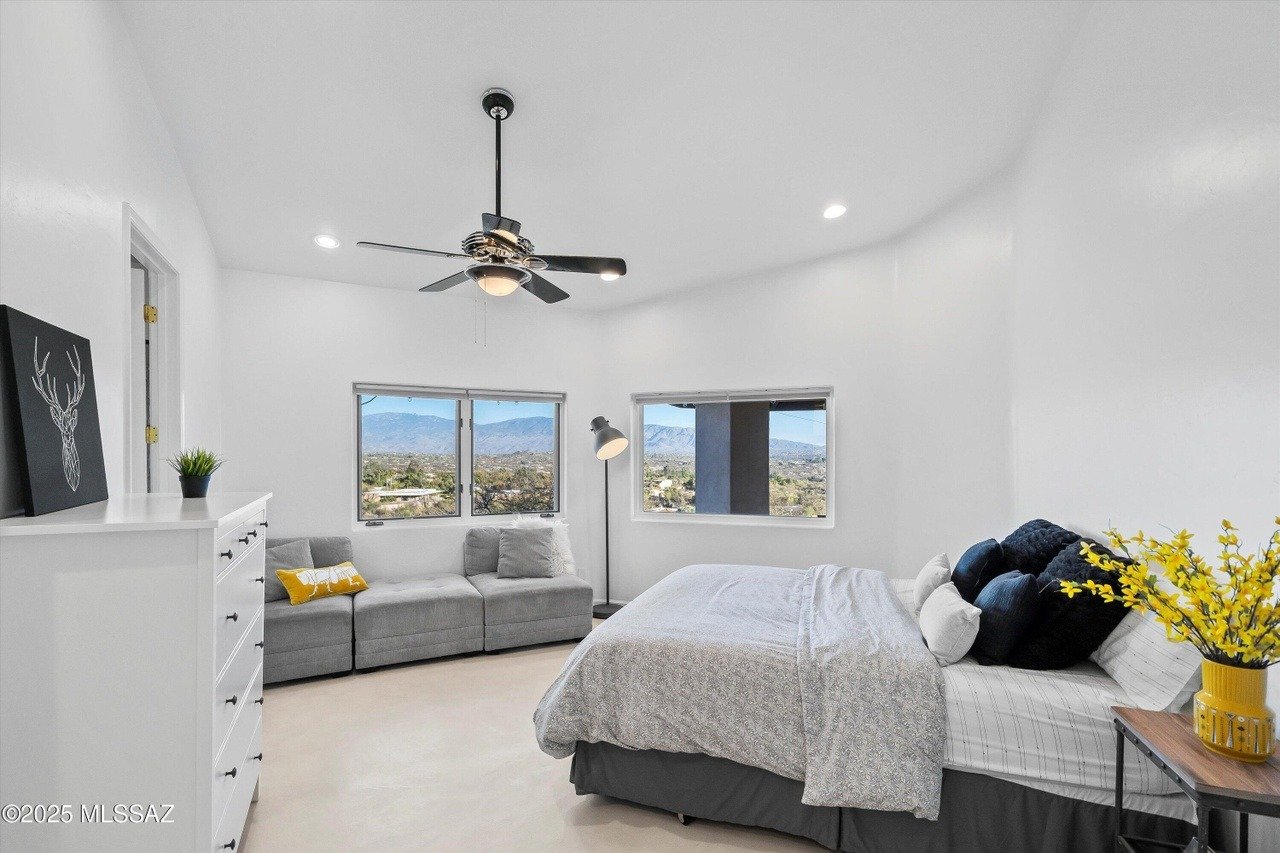 4141 N West Fernhill Cir