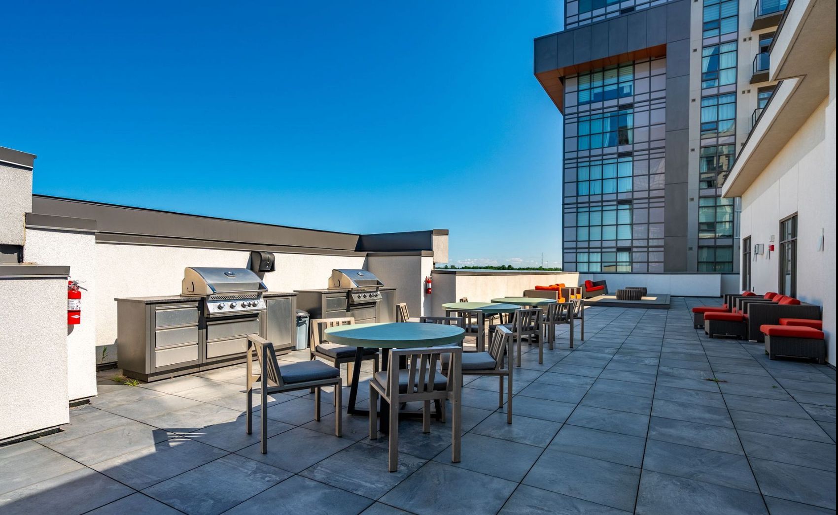 460 Dundas Street E Unit: 121