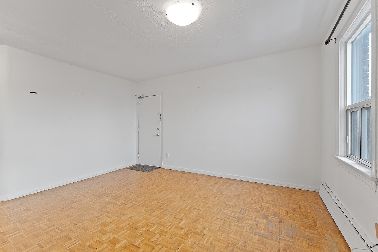 5 Crang Avenue Unit: 3