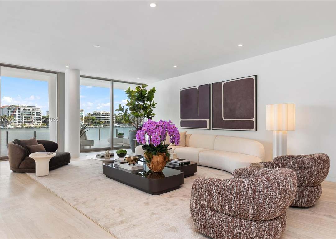 5 Grove Isle Dr Unit S201