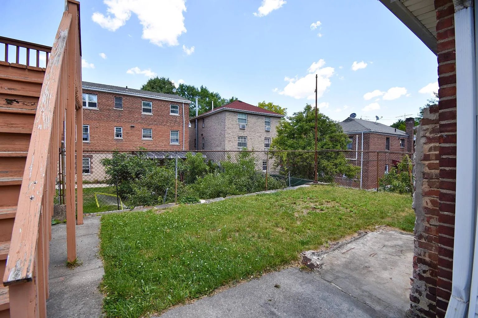 2222 Bouck Ave