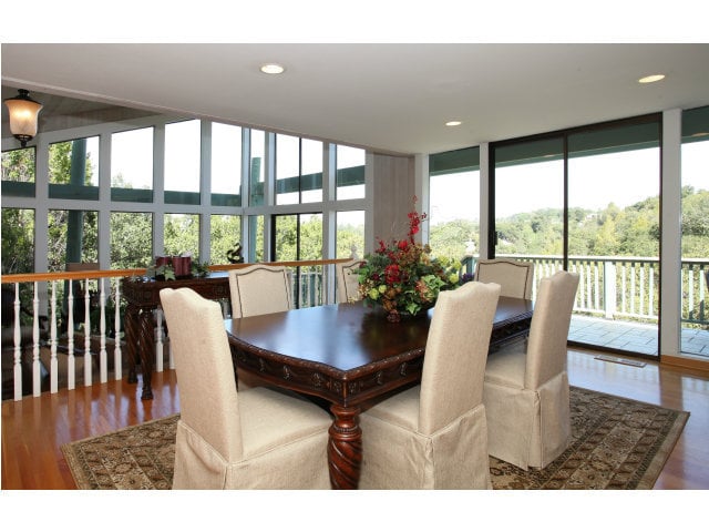 205 Wooden View Dr