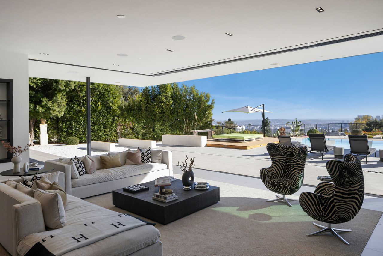 1320 Beverly Grove Place