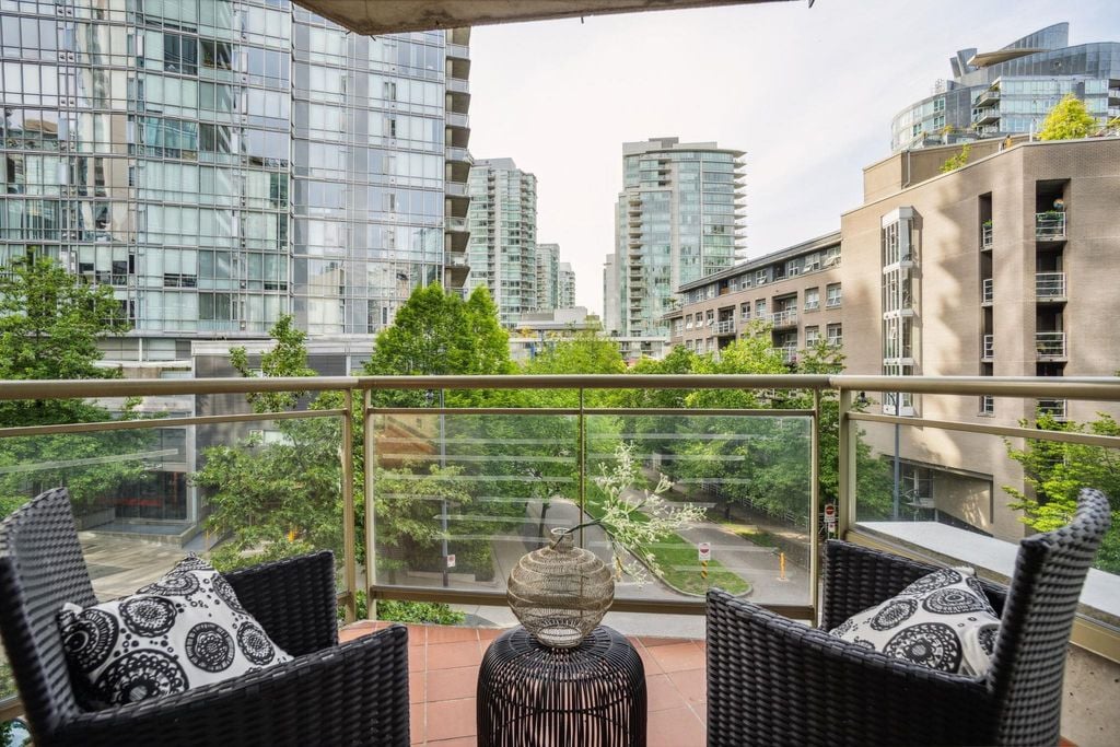 1478 W Hastings St, #400