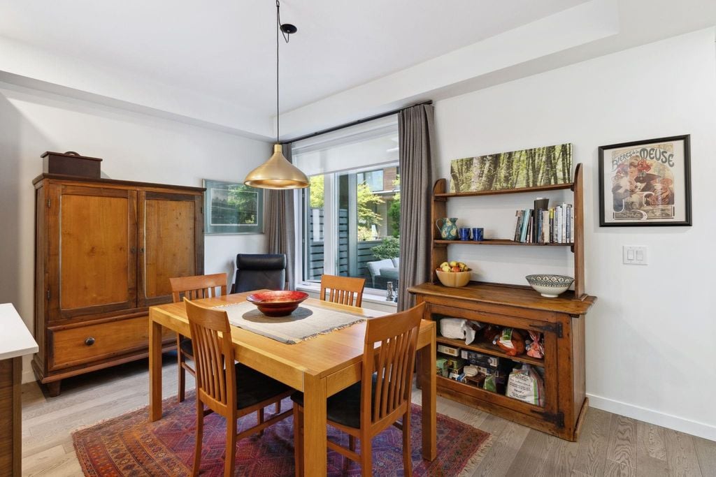 528 E 2nd St, #54