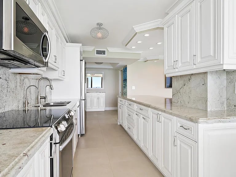 5540 N Ocean Dr #16A