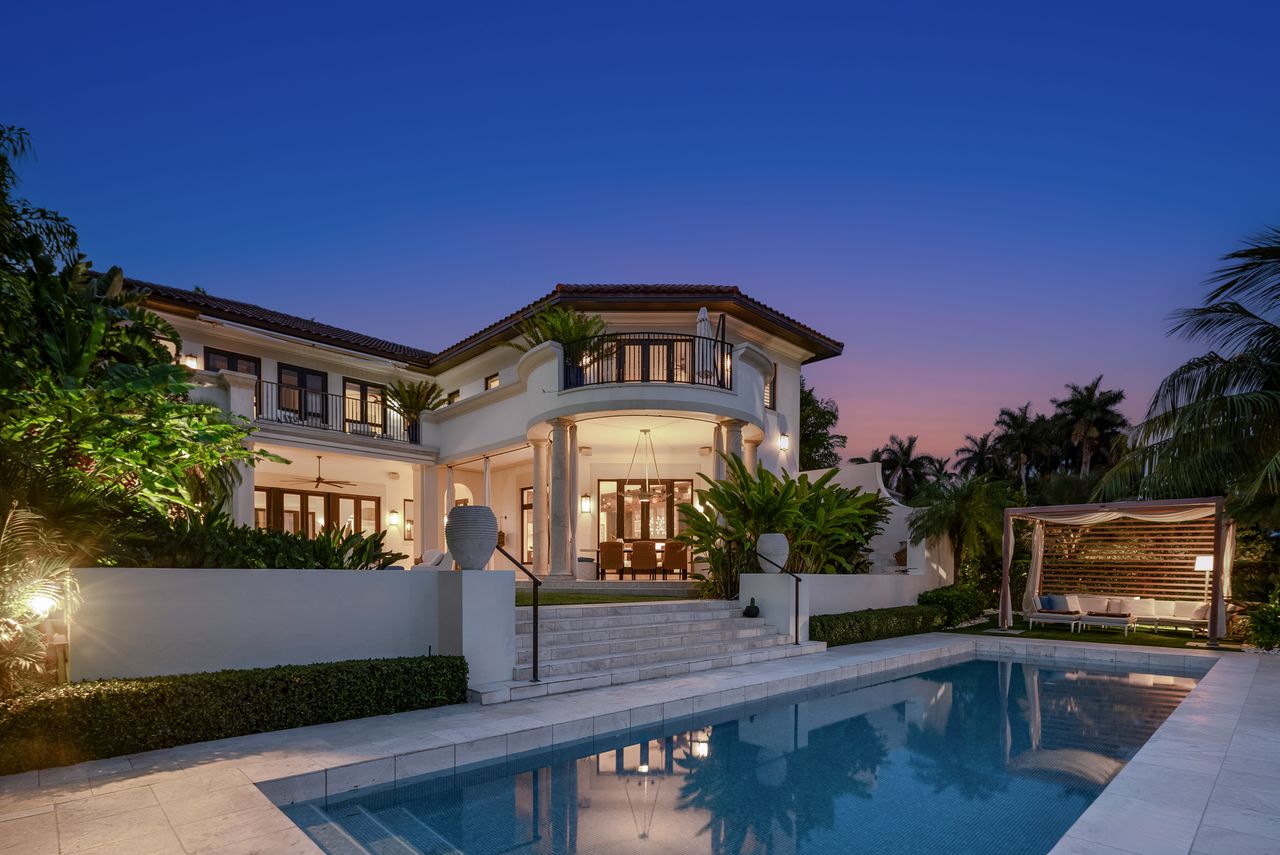  Sunset Island III Waterfront Estate