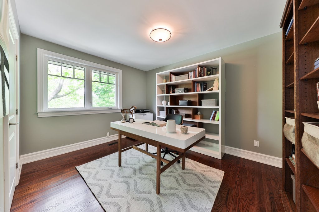 1293 Greenoaks Dr