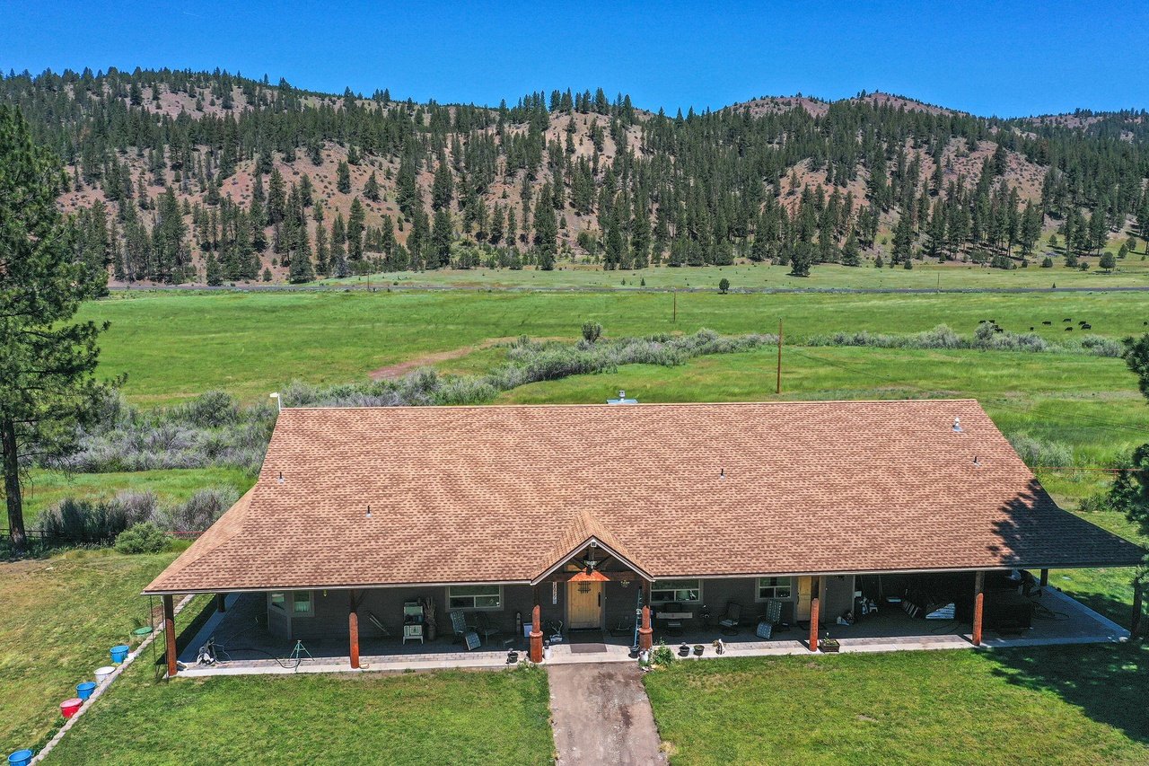 27020 NE Old Wolf Creek Rd