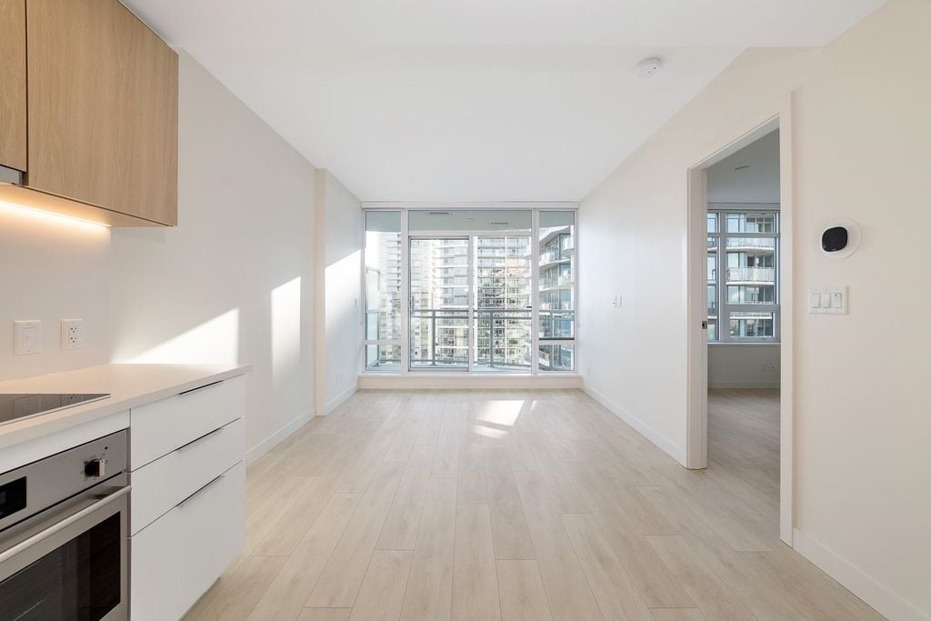 13318 104 Ave, #2407