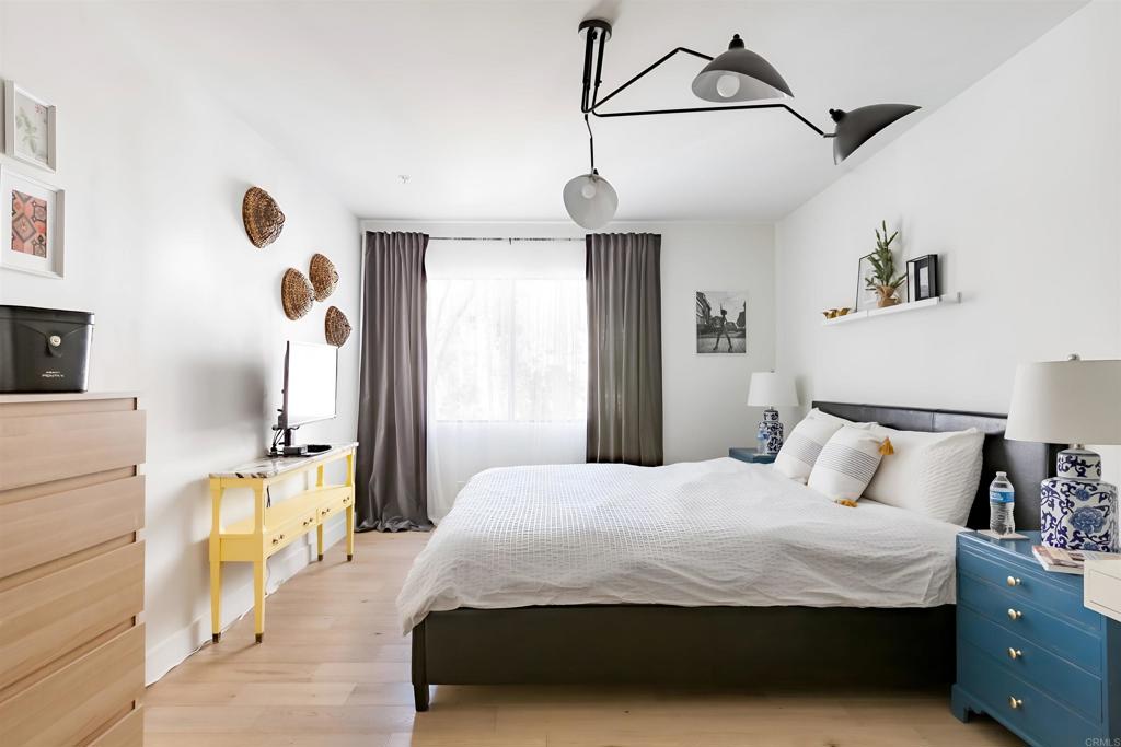 5645 Friars Rd Unit 370