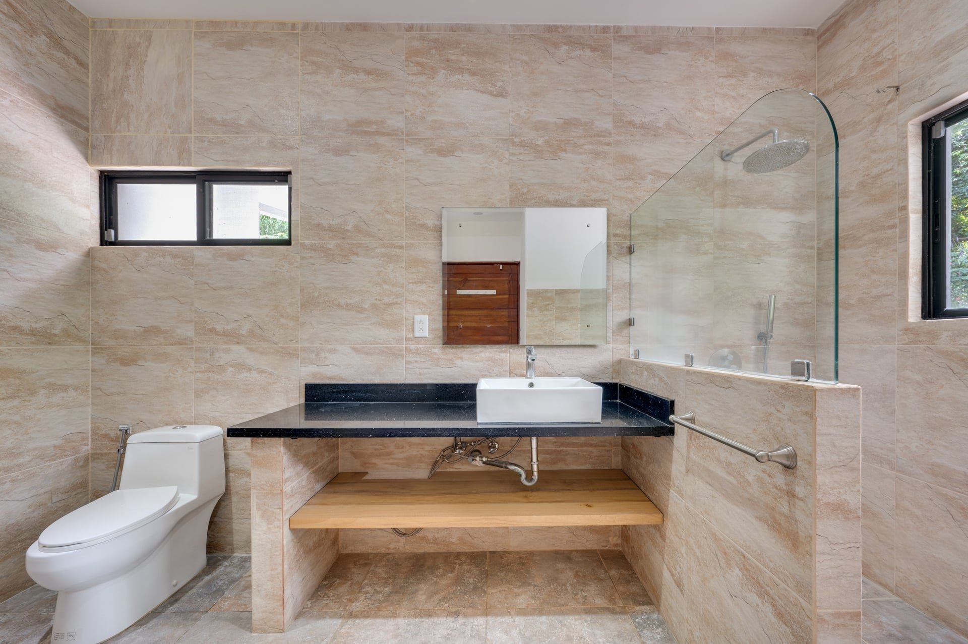 V-Domi Panama | Modern 3-Bedroom Villa with Pool on Expansive 6,078 m² Forest Lot in Finca Panamá, Tamarindo