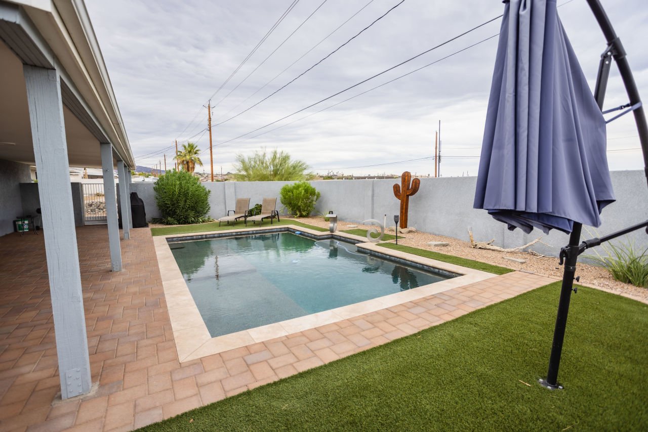2860 Arabian Dr