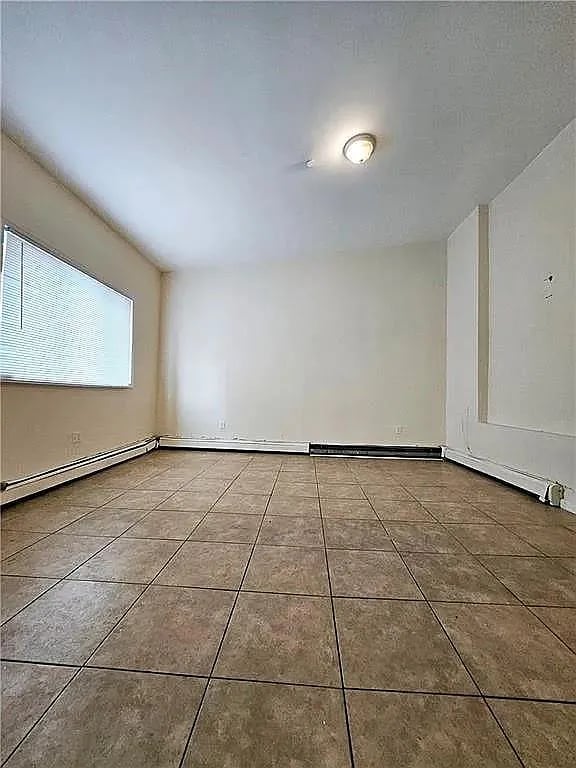 70 Grove Ave