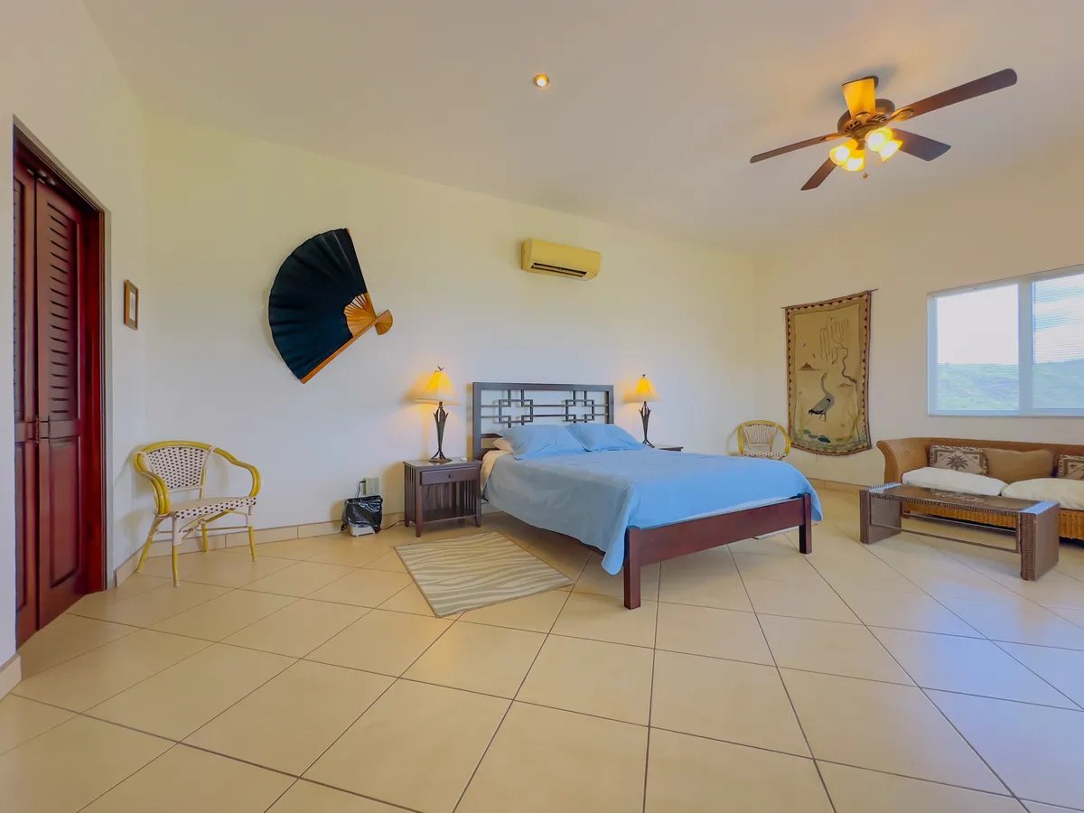 Ocean View Home in Altos del Cacique