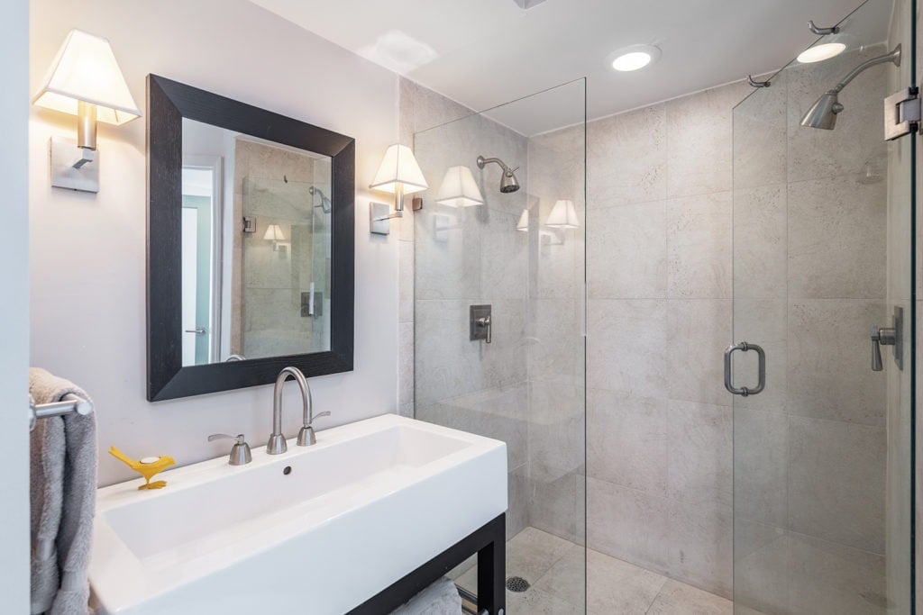 Waverly Sky Home Lists | Million Dollar views | 2810