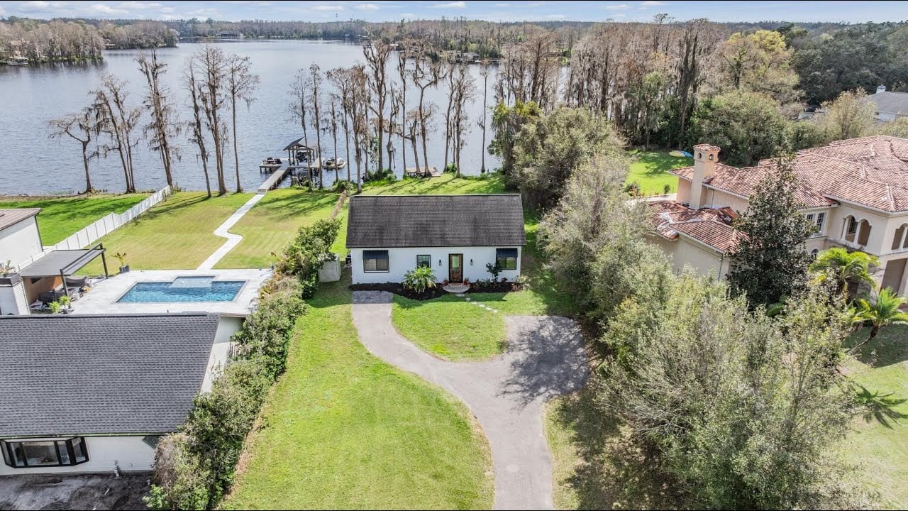 7730 N Mobley Rd Odessa FL 33556 LAKEFRONT HOME FOR SALE!