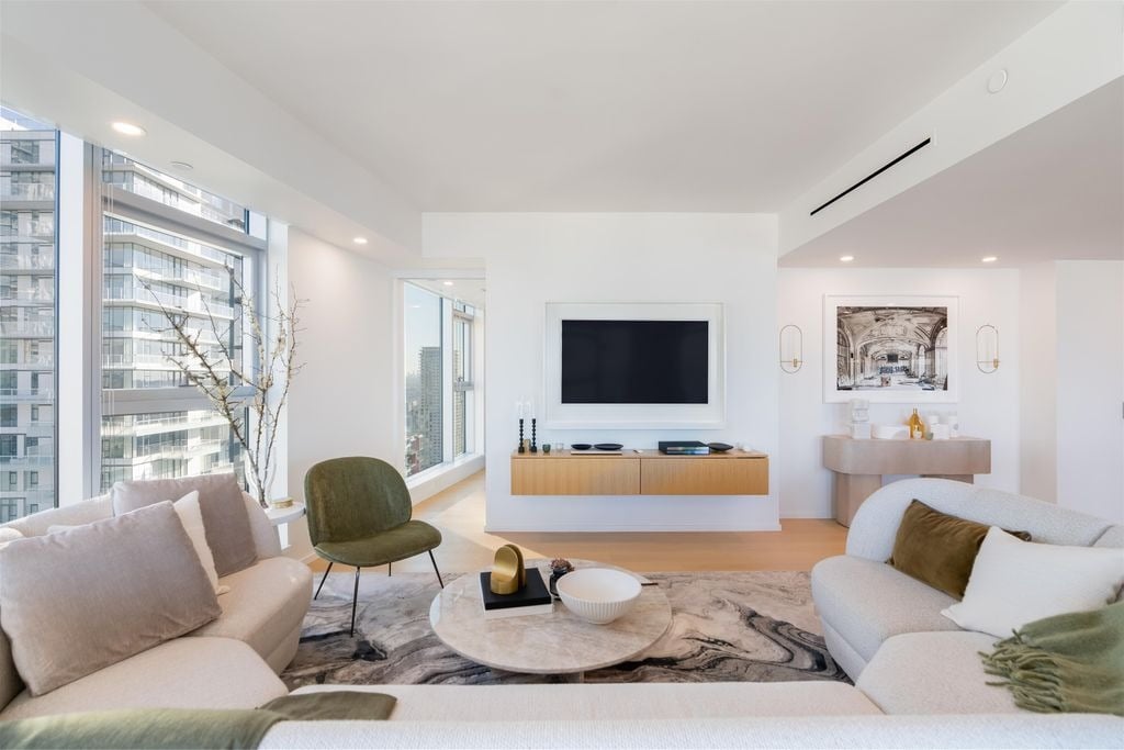 889 Pacific St, #3003
