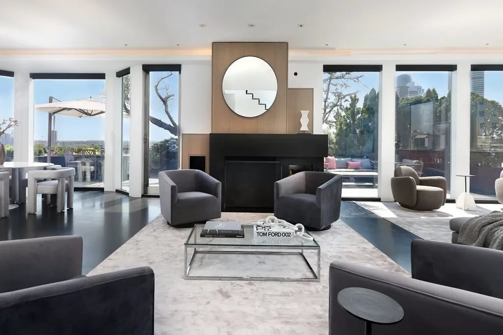 221 Columbus Ave Apt 800