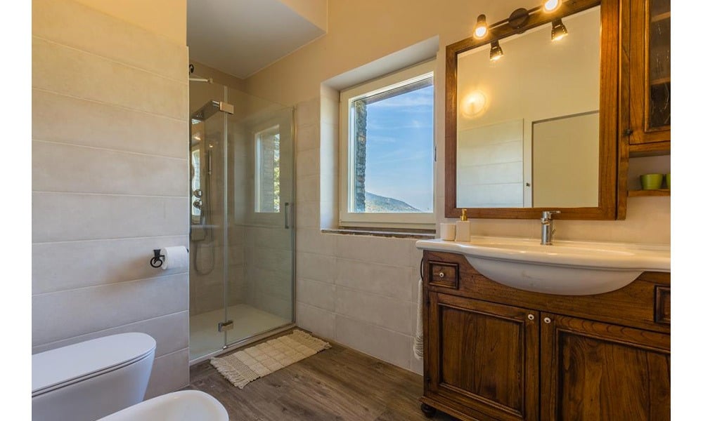 Beautiful Stone Farmhouse in Fossombrone