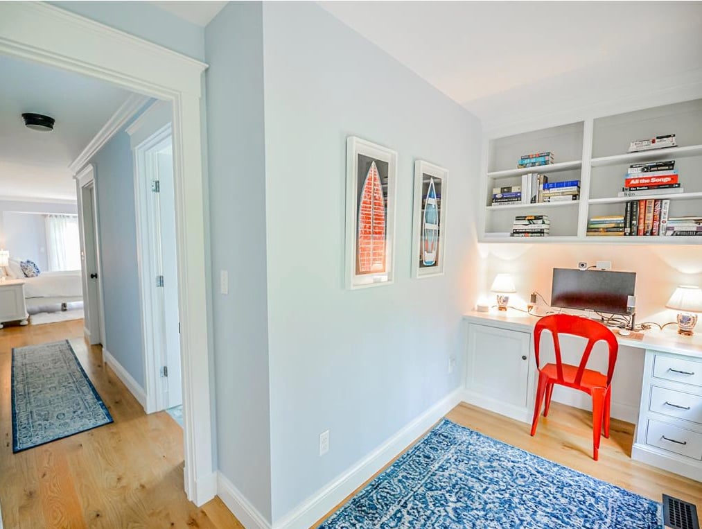 32 Schoolhouse Rd
