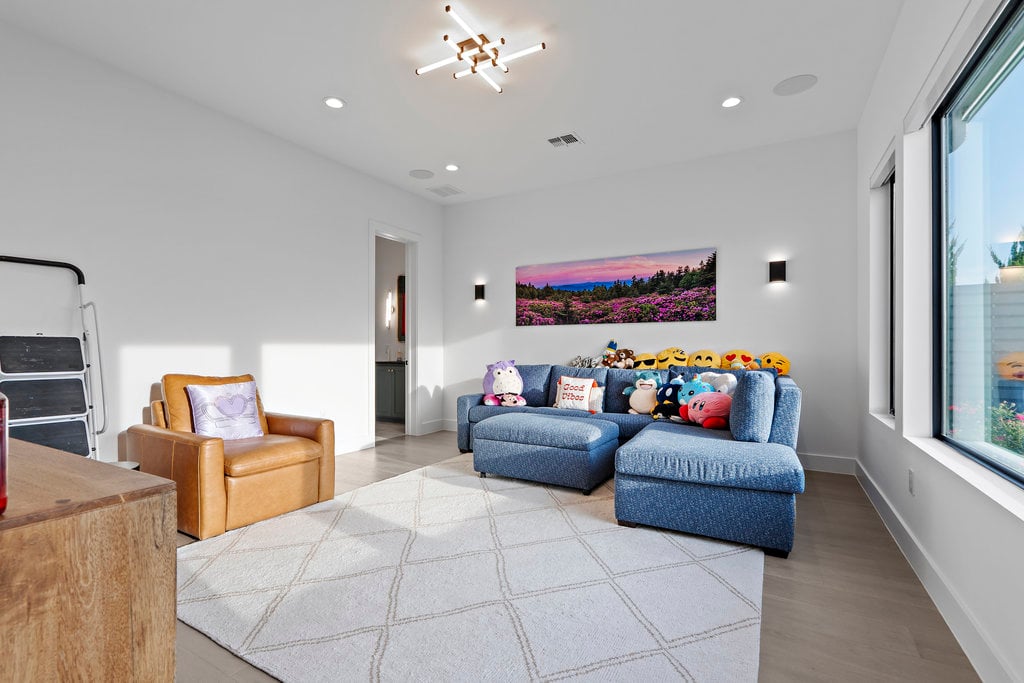 Treasure Peak Pass ~ Custom Residence 