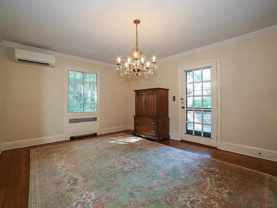 1 Brier Ln