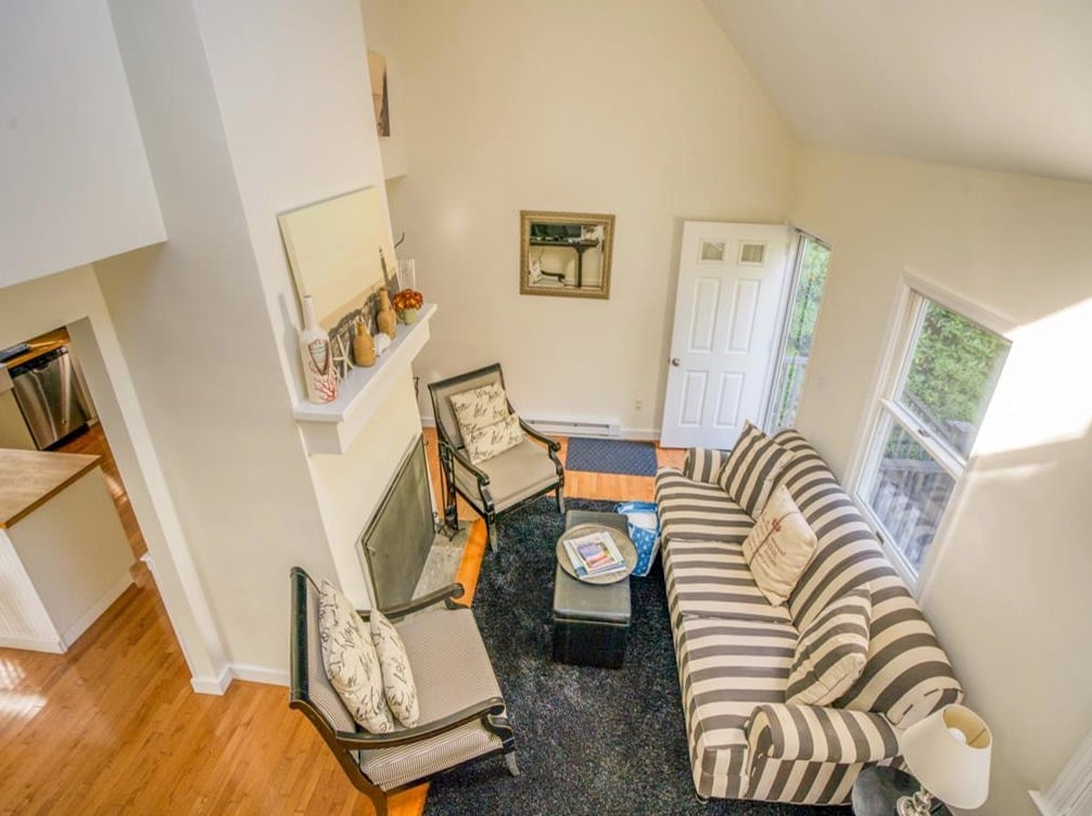 62 Windsor Dr