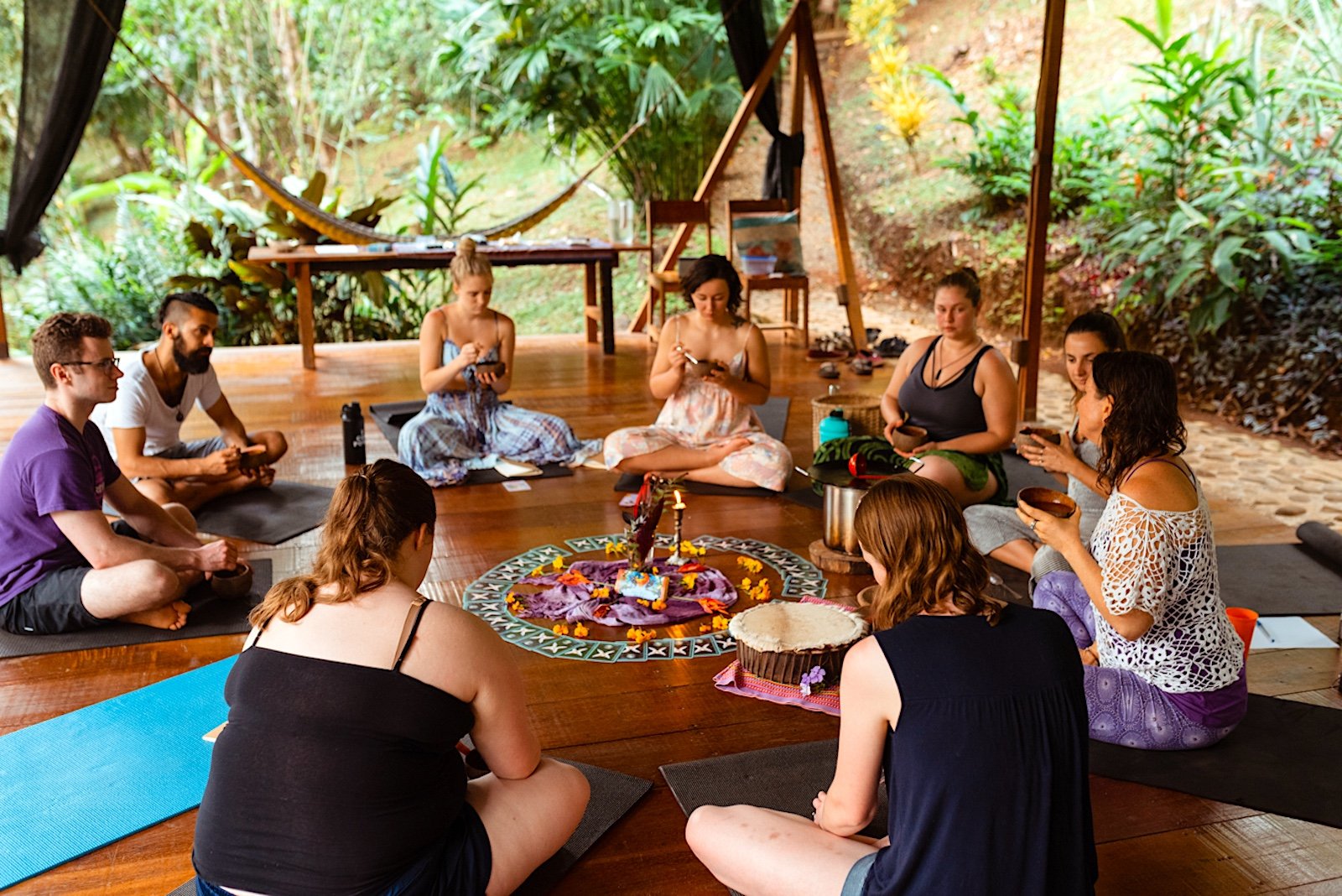 CASCADA ELYSIANA – ECO-RETREAT WITH HUGE WATERFALL