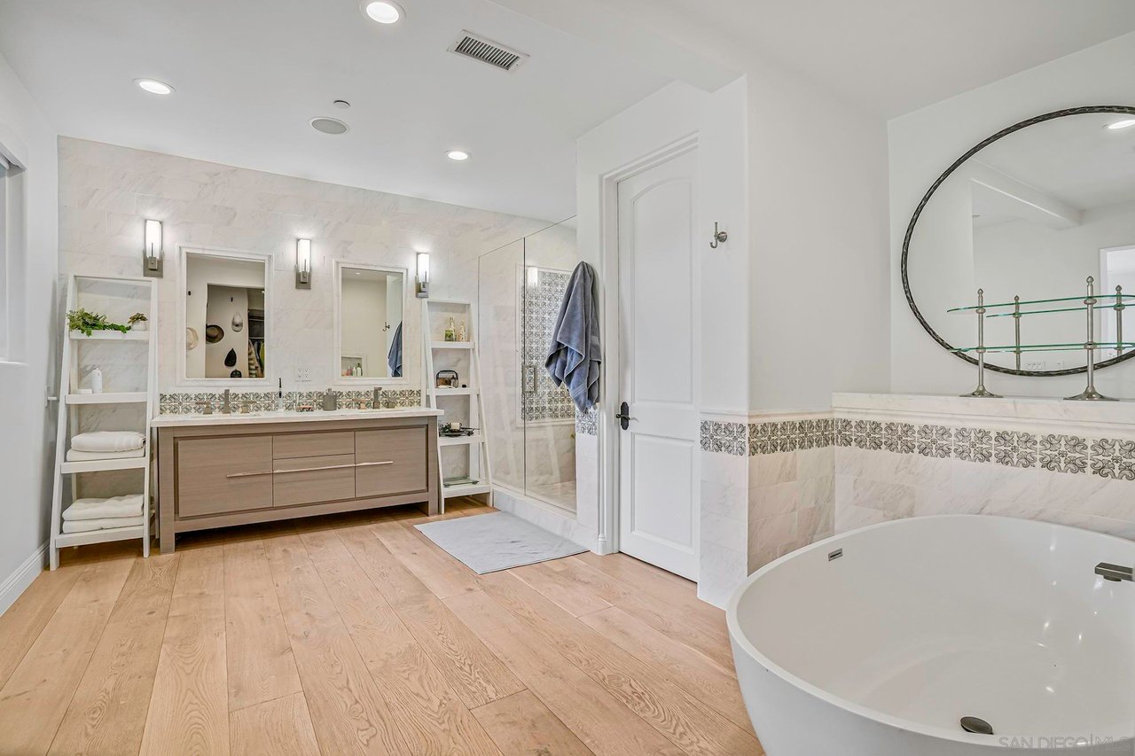 15823 The River Trail