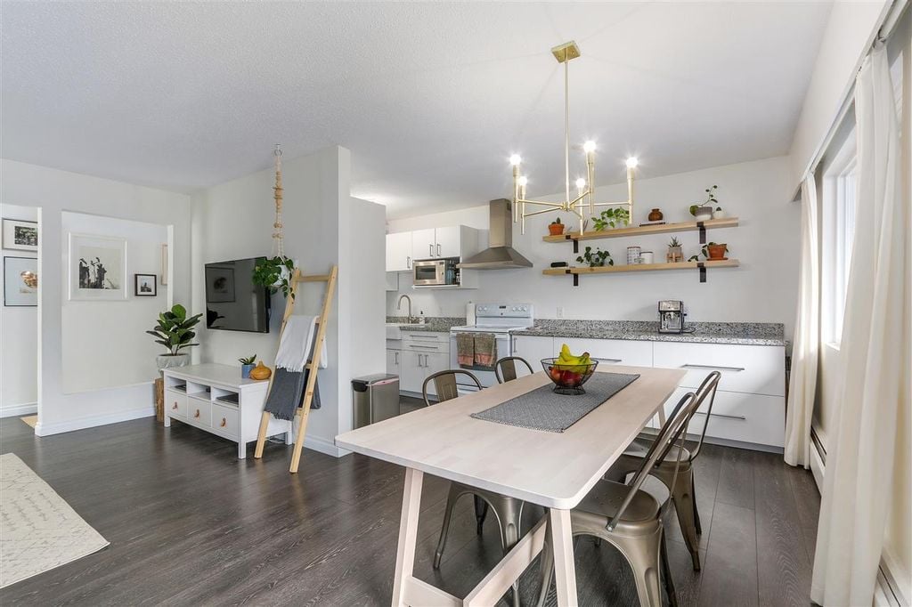 822 Premier St, #5