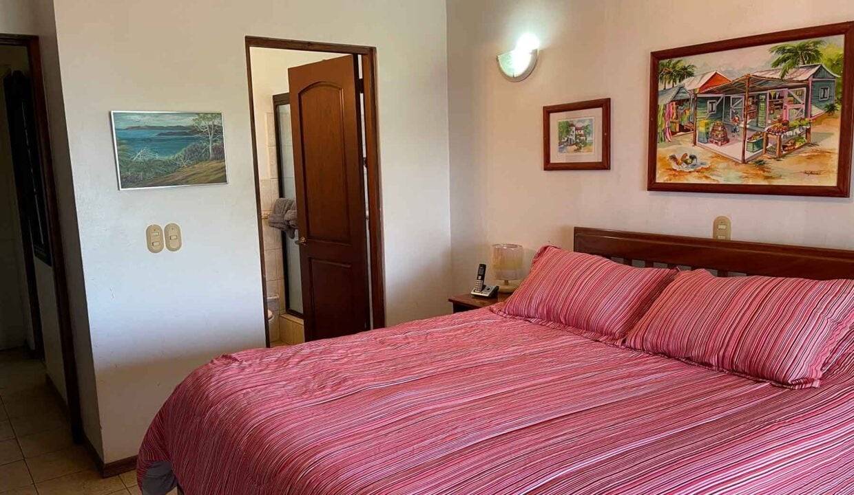 Private terraced garden