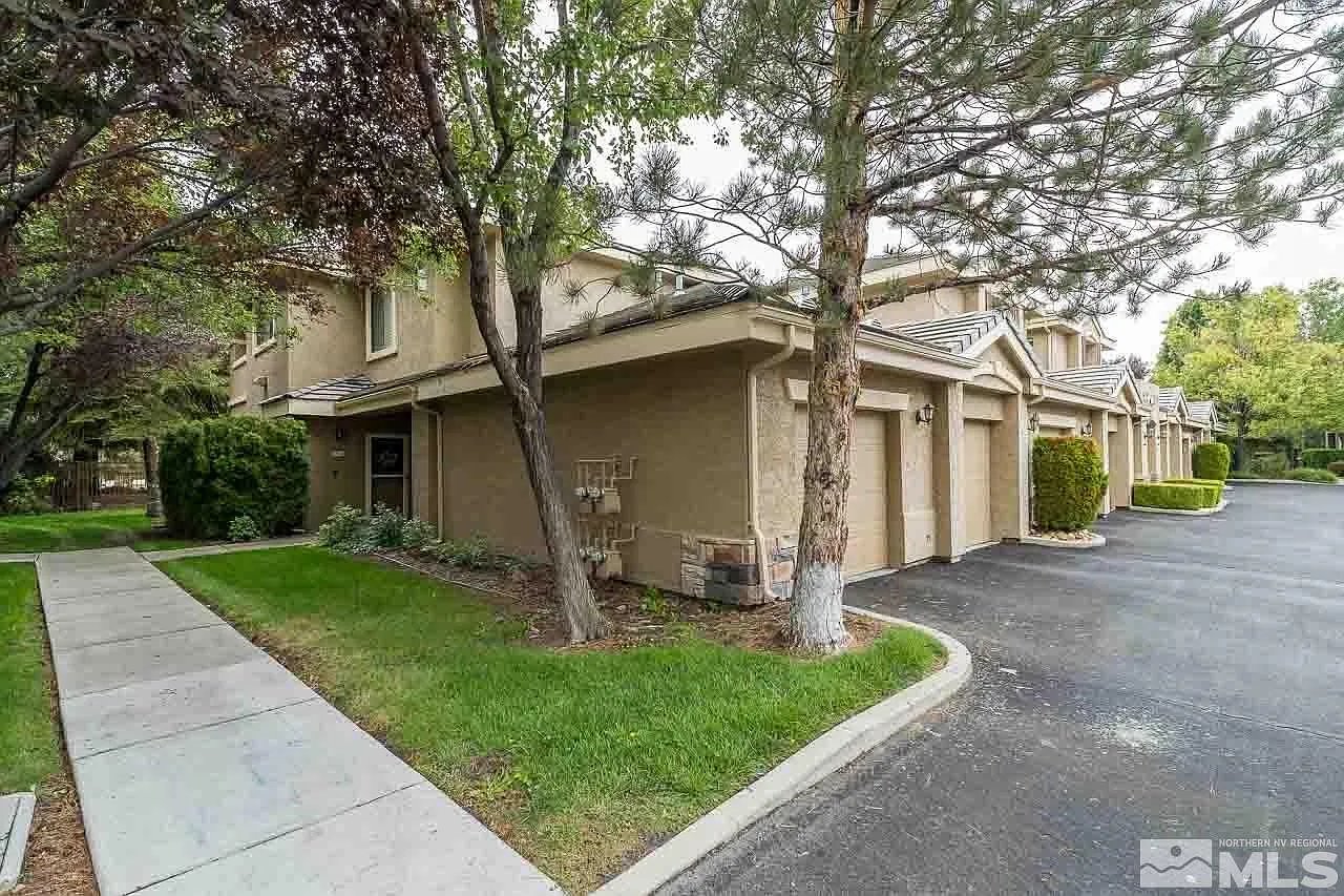 900 S Meadows Pkwy APT 2521