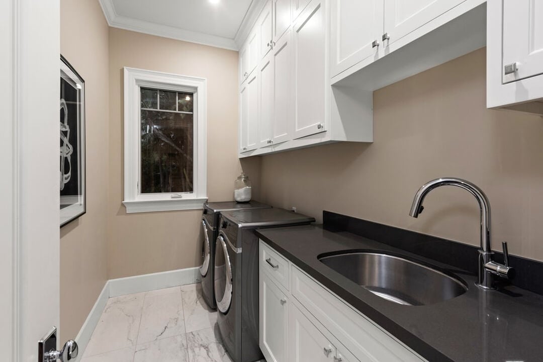 Luminor Heights, Laurel Canyon Blvd, 90046