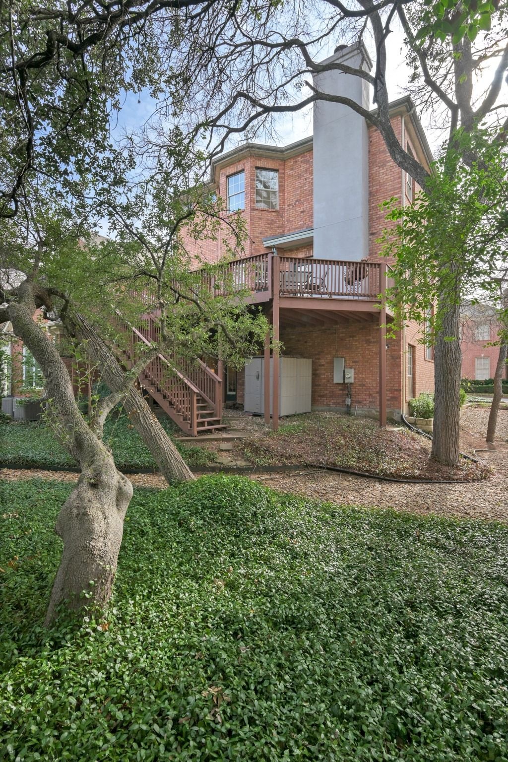 2716 Hillview Green Lane