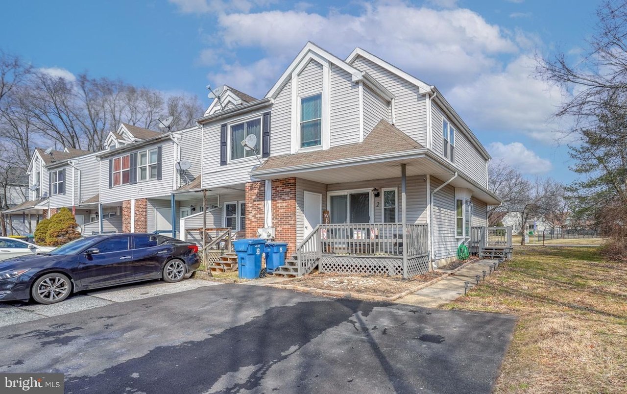 2 Ashley Dr