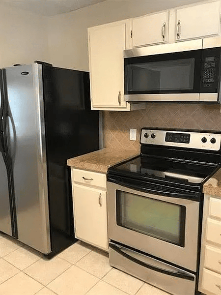 2305 Queen Anne Ct