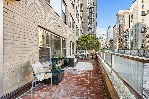 20 East 9th Street #3D