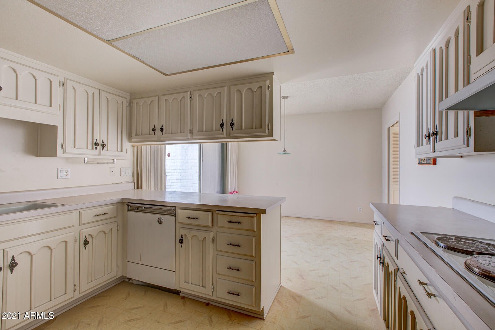 Townhome before renovation