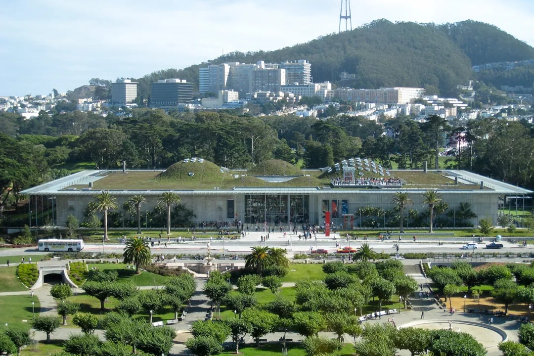 California Academy of Sciences museum in Golden Gate Park with green roof.