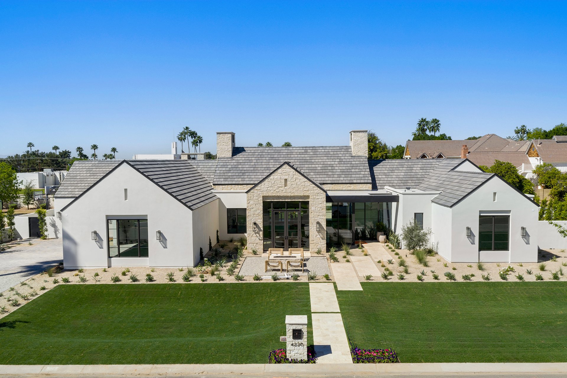 4220 N 57TH Place