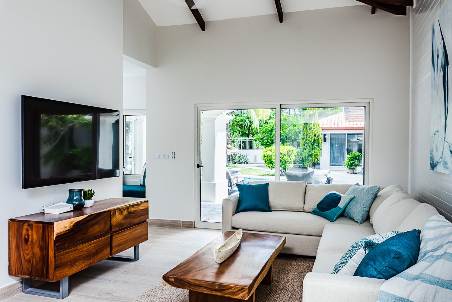 Casa Tres Cocos | Rare White Sand Beachfront Estate For Sale – Playa Ventanas